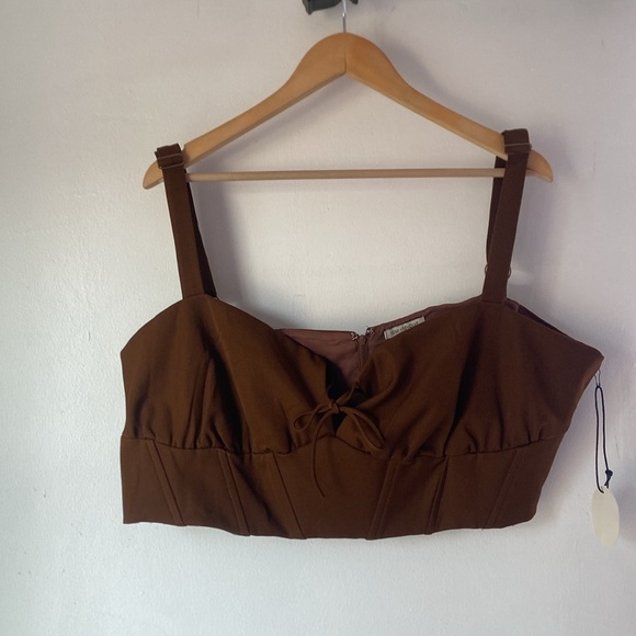 Remi x Revolve 1X Jodi Crop Top - Picture 6 of 12